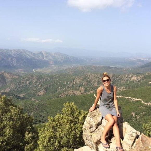 Meet your Posher, Shoshana - Picture 1 of 1